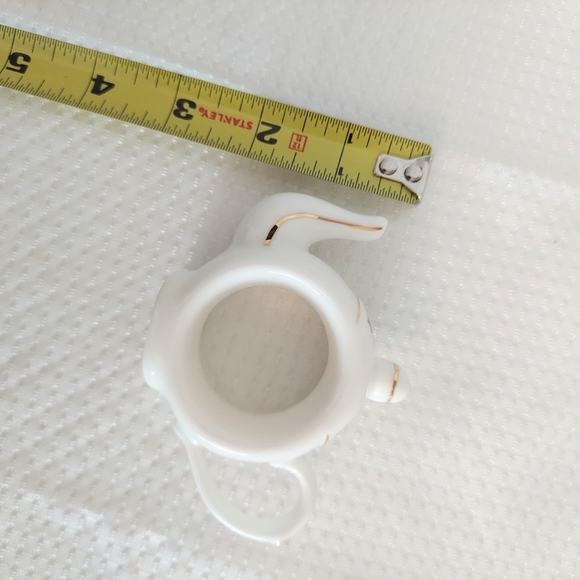 Cup of Christmas Tea Napkin Rings Holders Holly Berry Teapot Shape Bone China - Picture 10 of 11